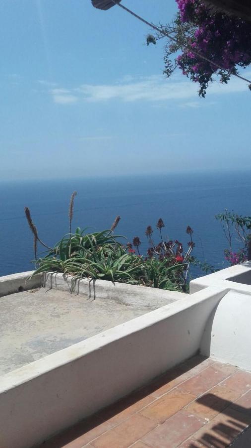Villa Vista Mare A Filicudi *
