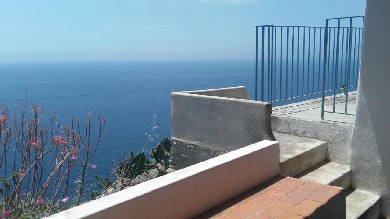 Villa Vista Mare A Filicudi