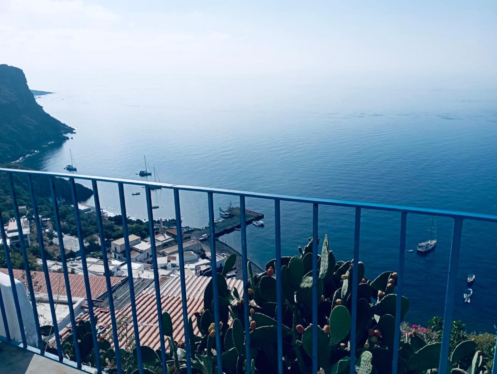 Vista Mare A Filicudi